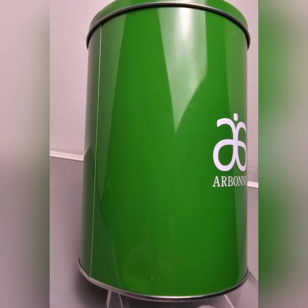 [Arbonne] Signature Green Storage Tin - Picture 4 of 16
